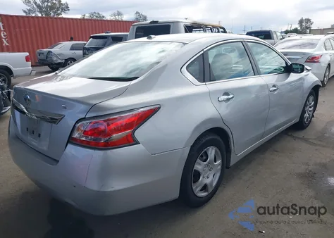 2015 Nissan Altima 2.5 S from USA, damaged, VIN 1N4AL3AP8FN402701